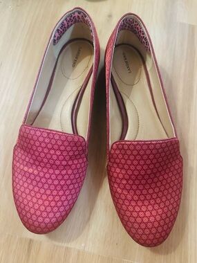 Lands’ End Women's Red/Pink Printed Slip-On Loafers